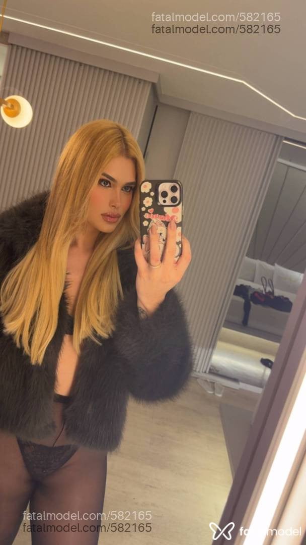 Acompanhante mulher trans loira (o) de olhos castanhos em Belo Horizonte Acompanhante mulher trans loira (o) de olhos castanhos em Belo Horizonte - Thaissa Longati