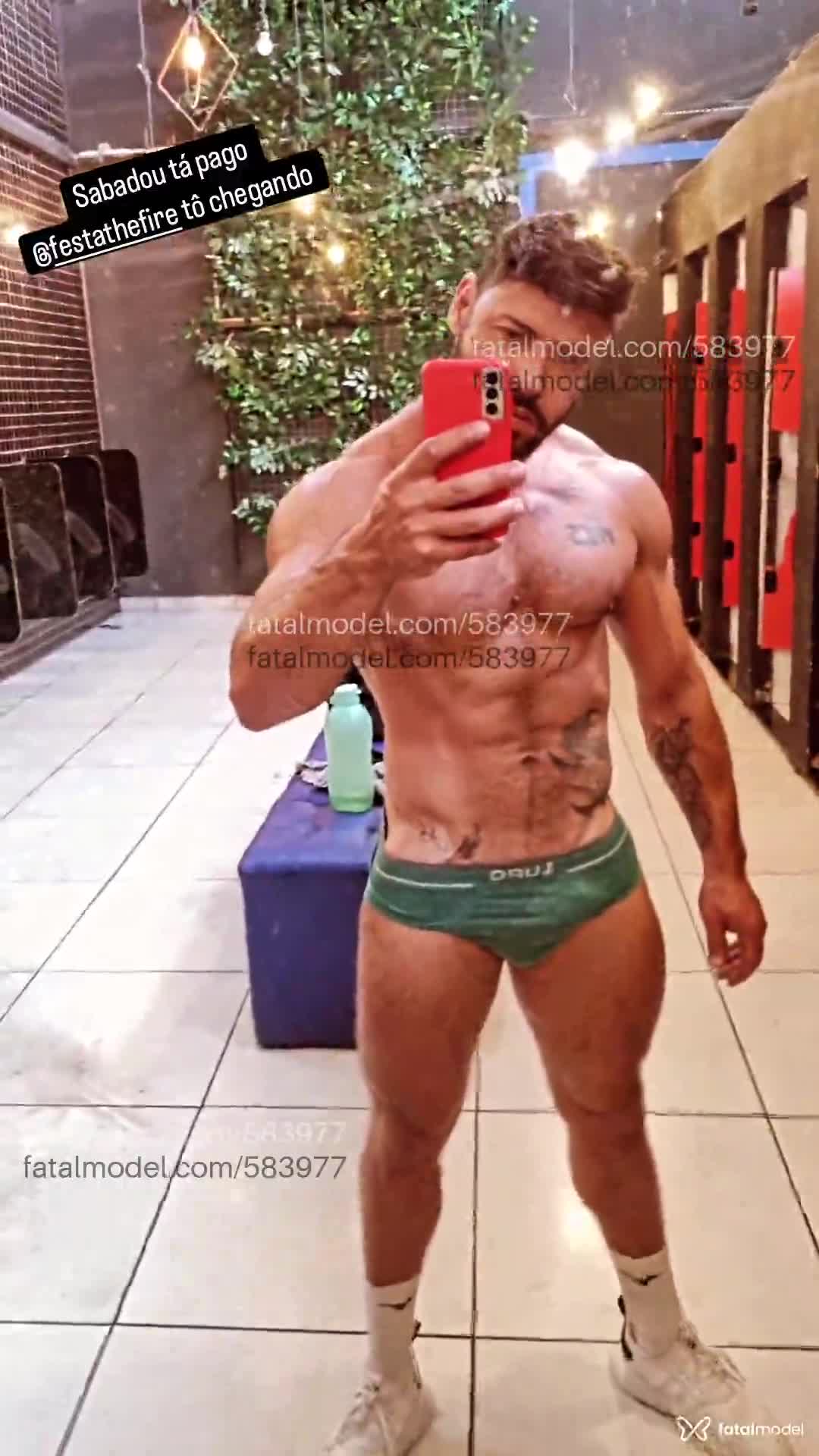 Acompanhante homem com cabelo castanho de olhos castanhos em São Paulo - Kaique