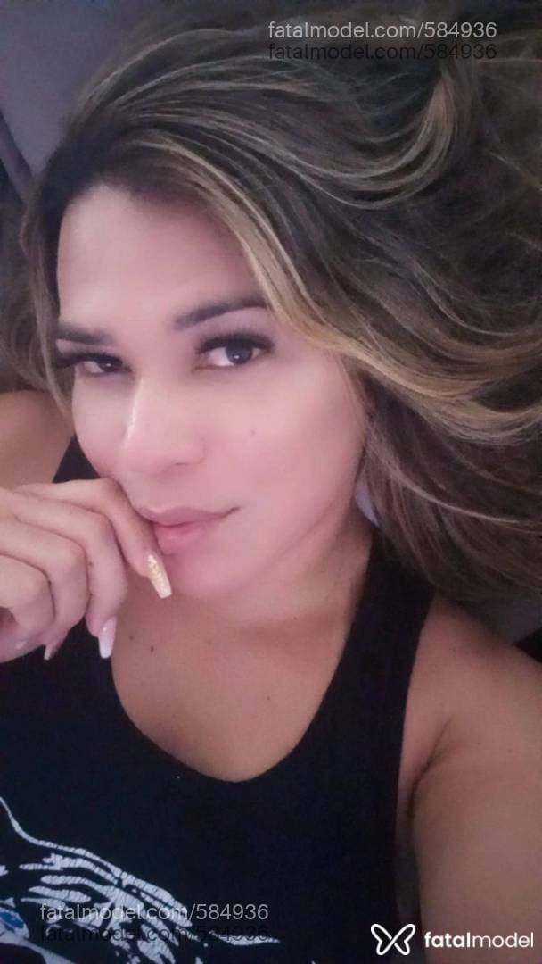 Acompanhante travesti loira (o) de olhos castanhos - Manu Medeiros