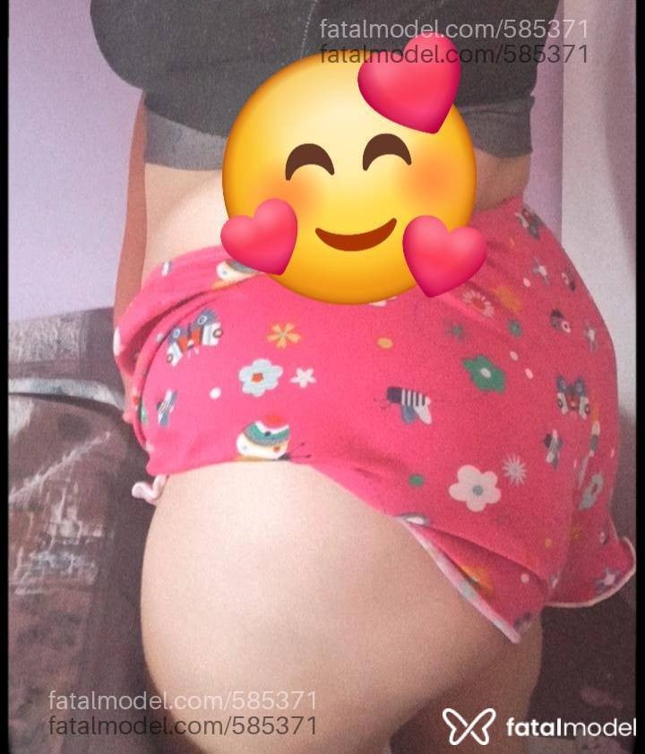 Acompanhante mulher morena (o) de olhos castanhos - Melyssa