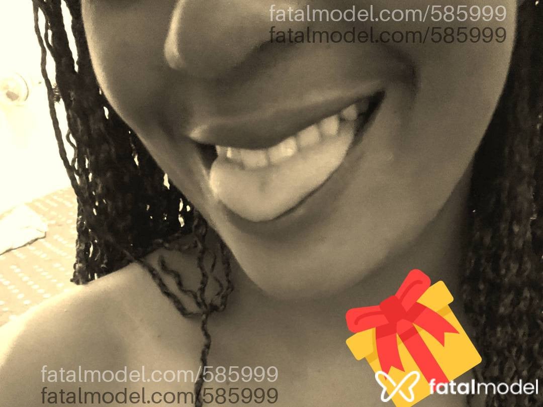 Acompanhante mulher com cabelo colorido de olhos castanhos em Iturama - Nicoly