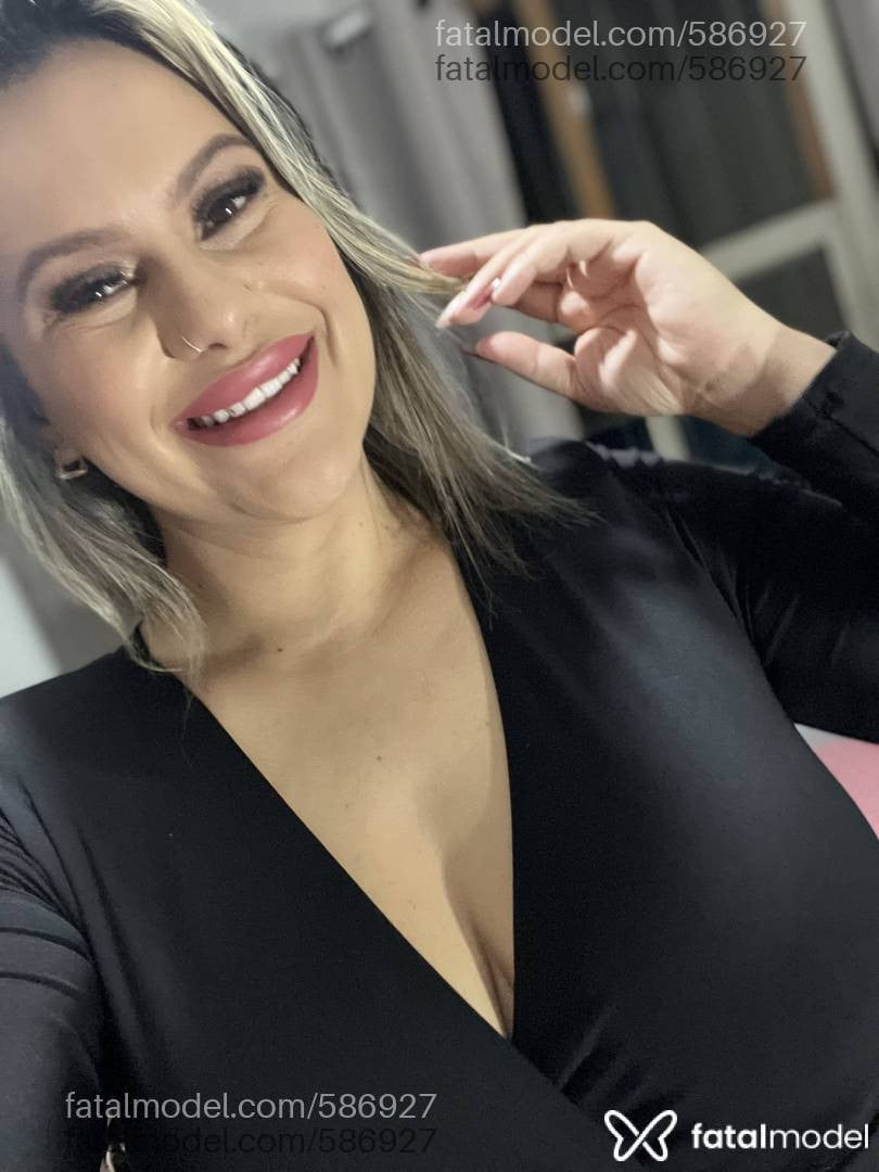 Acompanhante mulher loira (o) de olhos castanhos em Novo Hamburgo - Larissa Castro