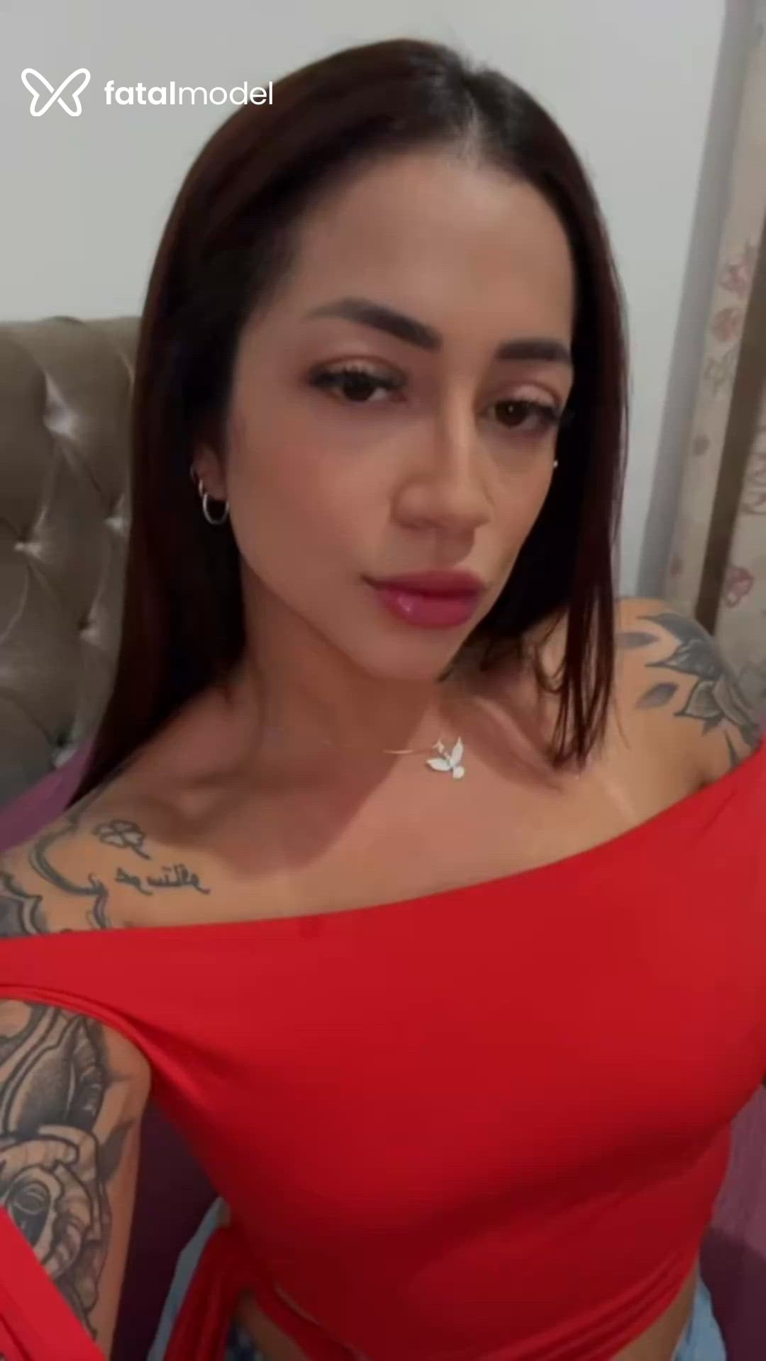 Acompanhante mulher morena (o) de olhos castanhos em Criciúma Acompanhante mulher morena (o) de olhos castanhos em Criciúma - ISABELLA