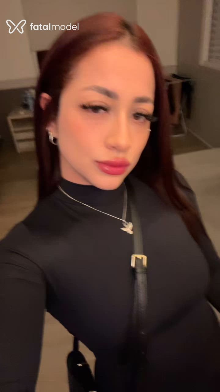 Acompanhante mulher morena (o) de olhos castanhos em Criciúma Acompanhante mulher morena (o) de olhos castanhos em Criciúma - ISABELLA