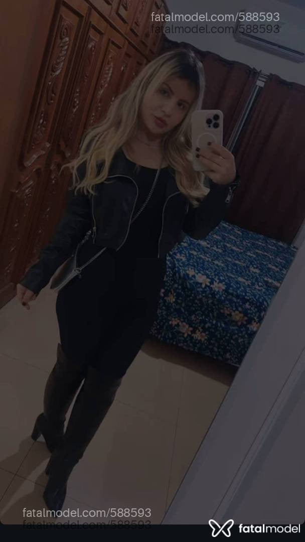 Acompanhante mulher loira (o) de olhos azuis - Izabela Acompanhante mulher loira (o) de olhos azuis - Izabela