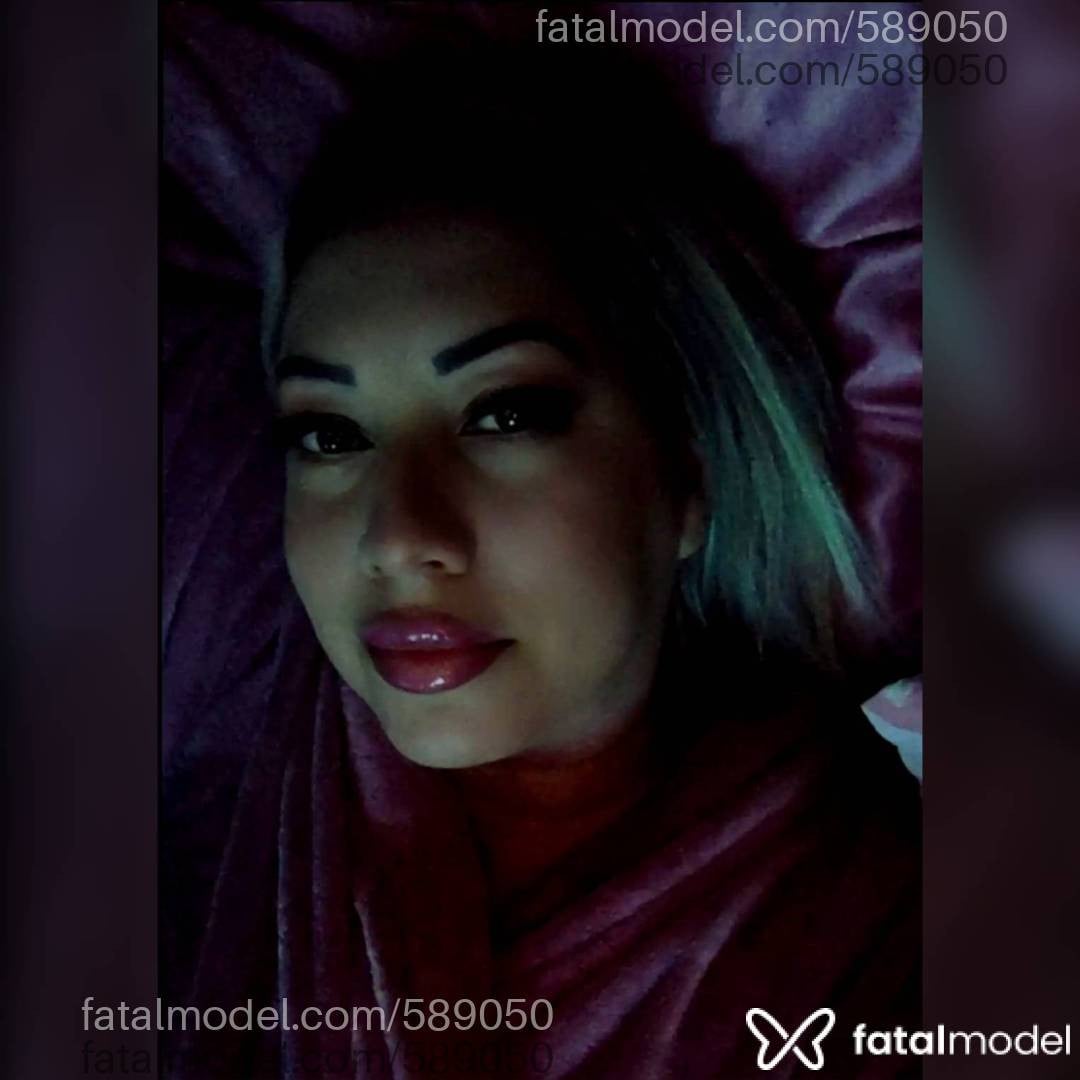 Acompanhante mulher loira (o) de olhos verdes - Franci