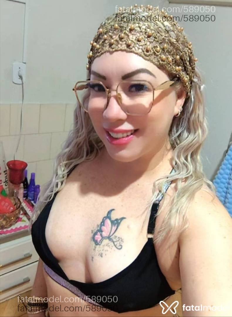 Acompanhante mulher loira (o) de olhos verdes - Franci