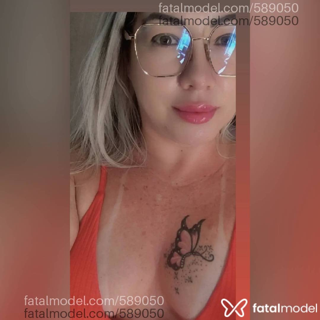 Acompanhante mulher loira (o) de olhos verdes - Franci