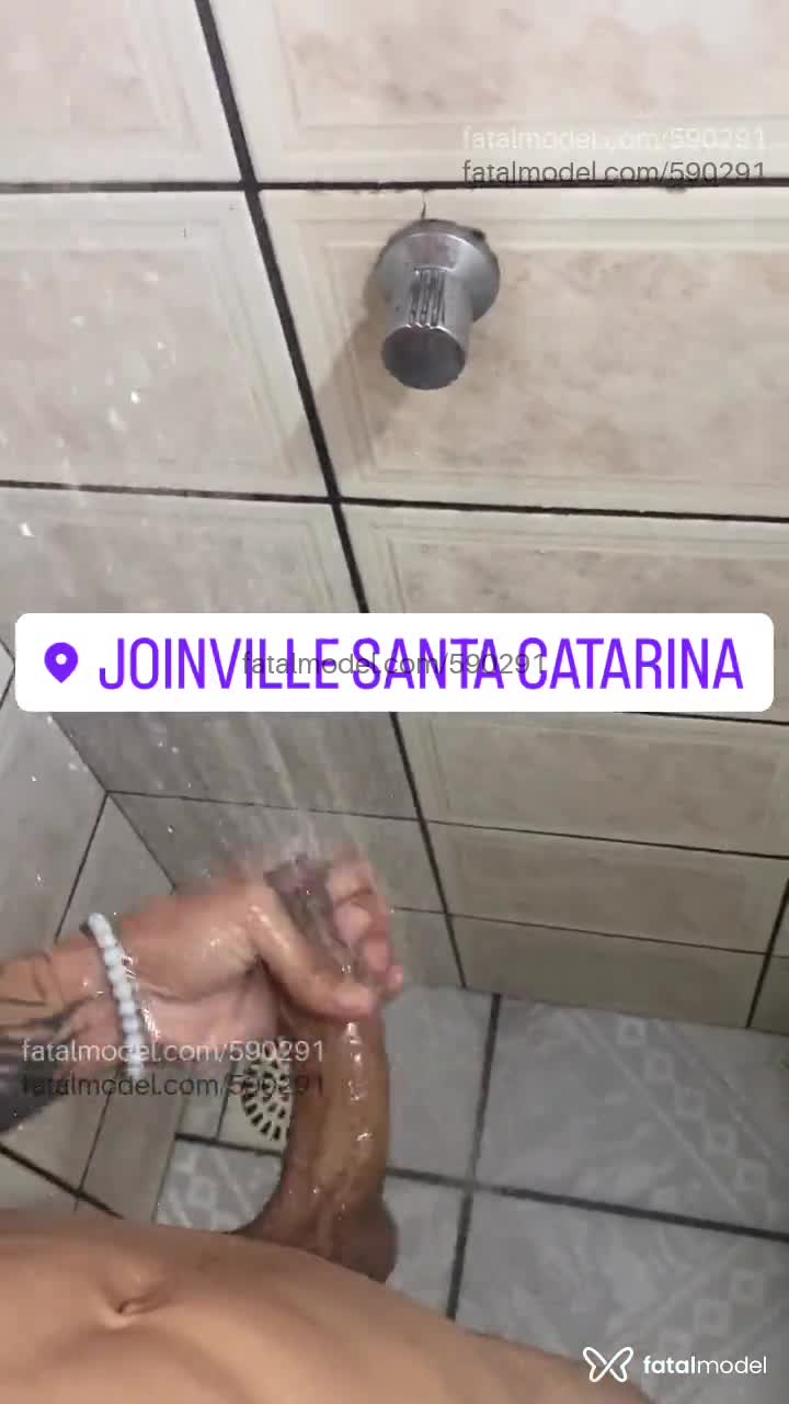 Acompanhante homem com cabelo castanho de olhos castanhos - GUSTAVO LION Acompanhante homem com cabelo castanho de olhos castanhos - GUSTAVO LION
