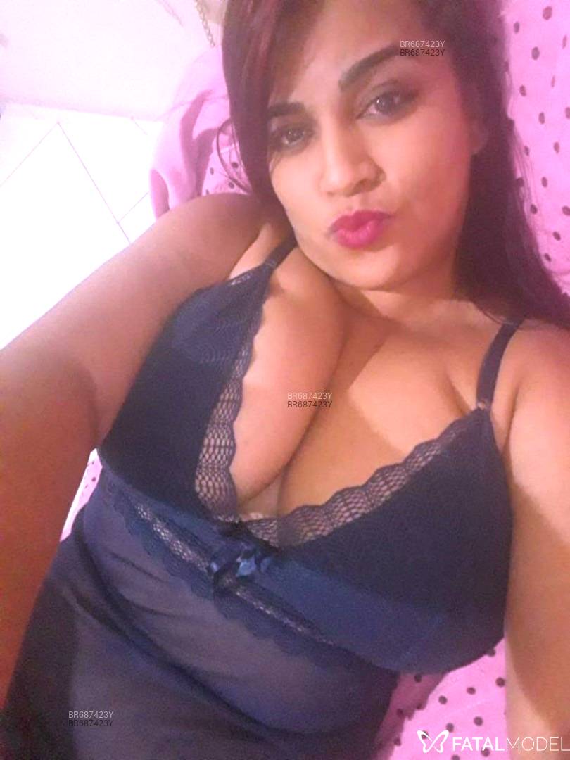 Acompanhante mulher ruiva (o) de olhos castanhos em Ibatiba Acompanhante mulher ruiva (o) de olhos castanhos em Ibatiba - Morena