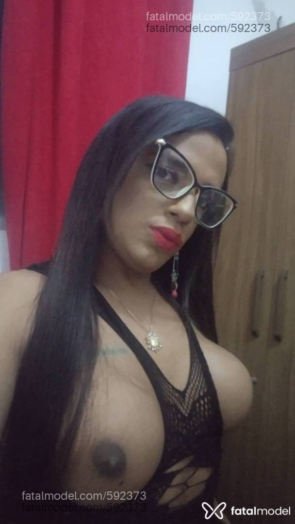 Acompanhante travesti loira (o) de olhos castanhos em Itaúna - Camilla Pavanelly