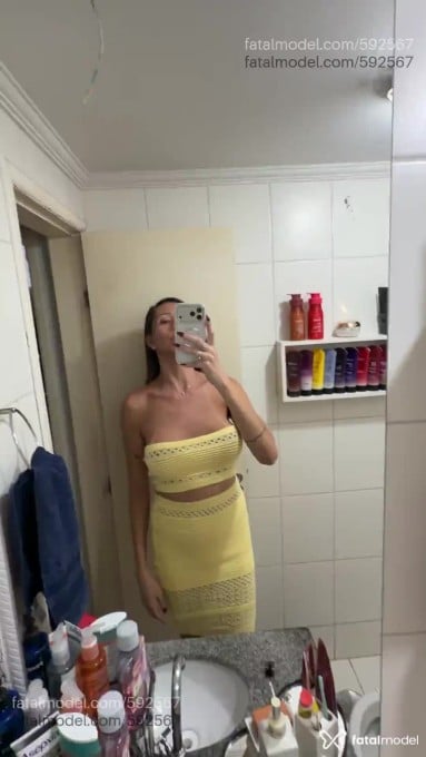 Acompanhante mulher trans com cabelo castanho de olhos mel em Franca Acompanhante mulher trans com cabelo castanho de olhos mel em Franca - Alice Dias