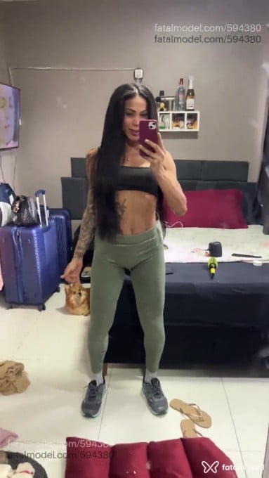 Acompanhante mulher trans morena (o) de olhos castanhos em Curitiba - Dalila