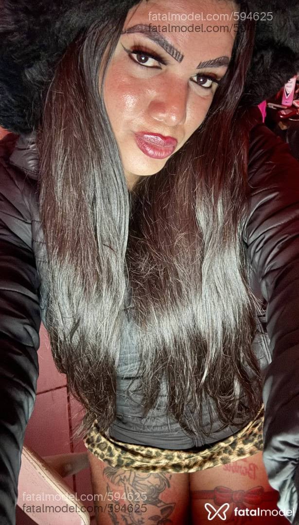 Acompanhante mulher trans loira (o) de olhos castanhos - PUTAA MEXICANA