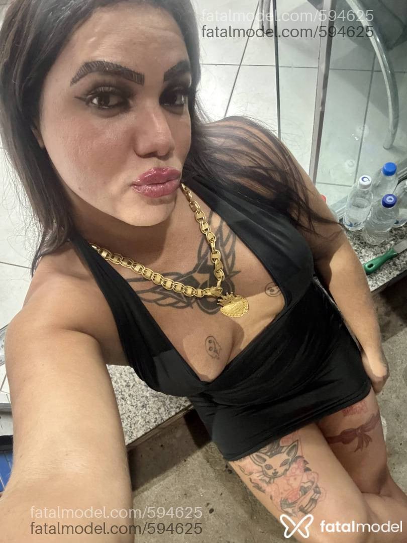 Acompanhante mulher trans loira (o) de olhos castanhos em Macaé - PUTAA MEXICANA