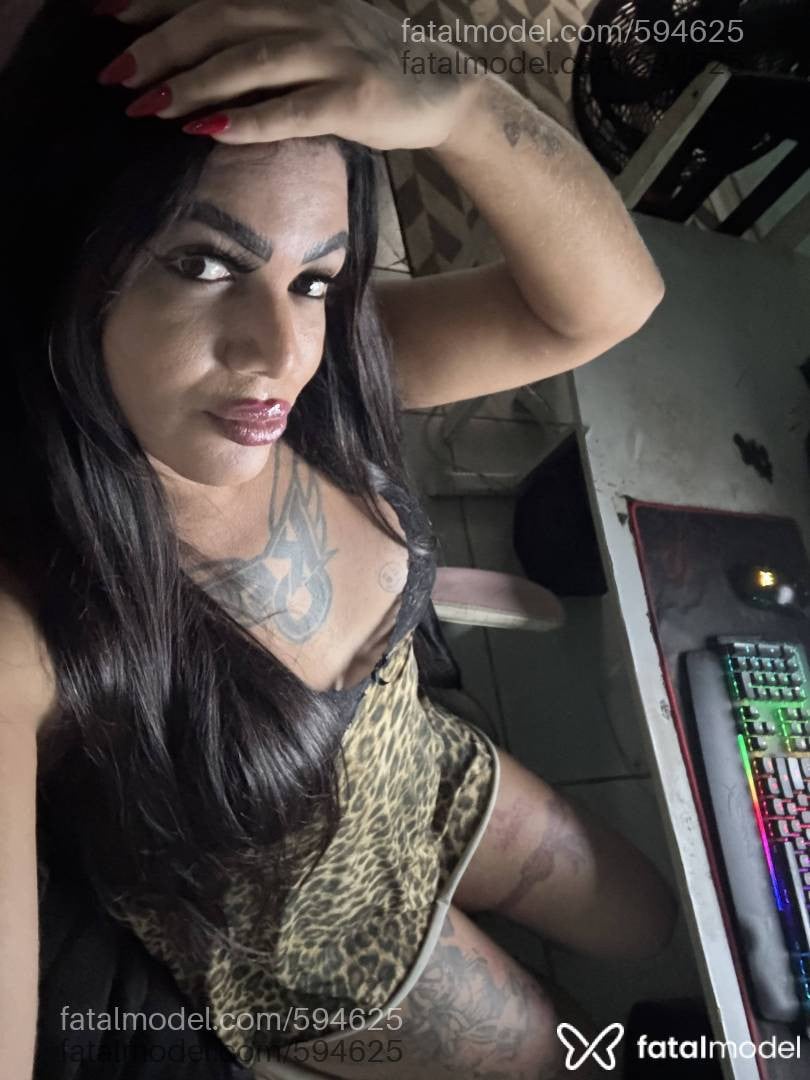 Acompanhante mulher trans loira (o) de olhos castanhos - PUTAA MEXICANA