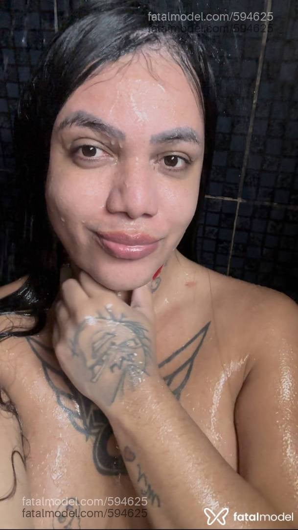 Acompanhante mulher trans loira (o) de olhos castanhos - PUTAA MEXICANA