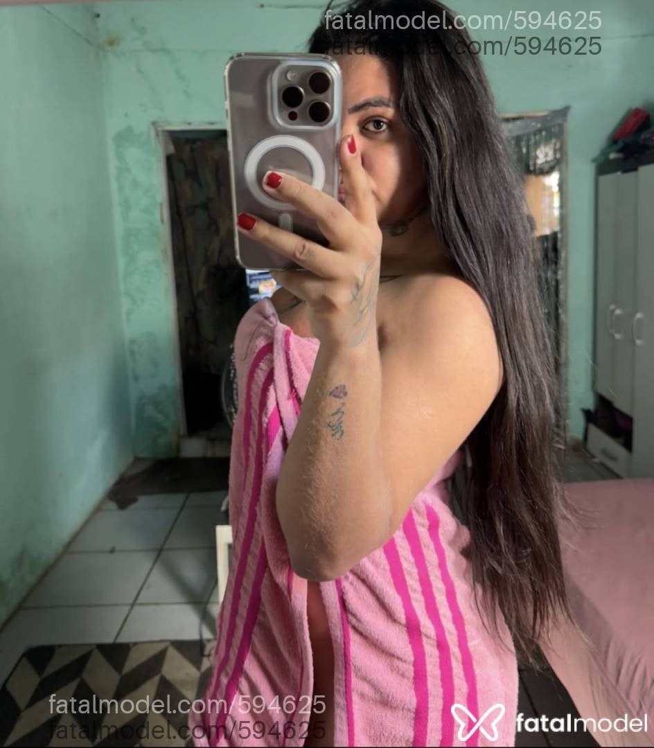 Acompanhante mulher trans loira (o) de olhos castanhos - PUTAA MEXICANA