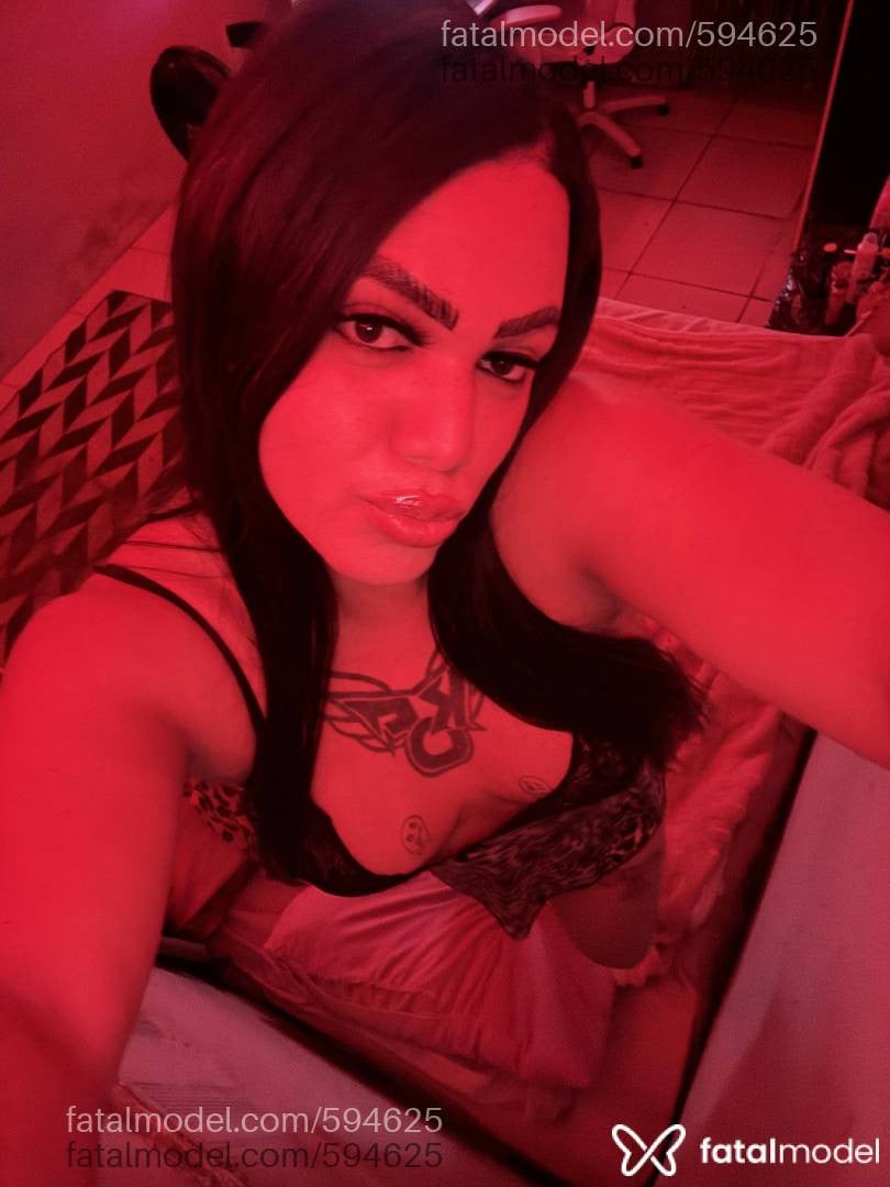 Acompanhante mulher trans loira (o) de olhos castanhos - PUTAA MEXICANA