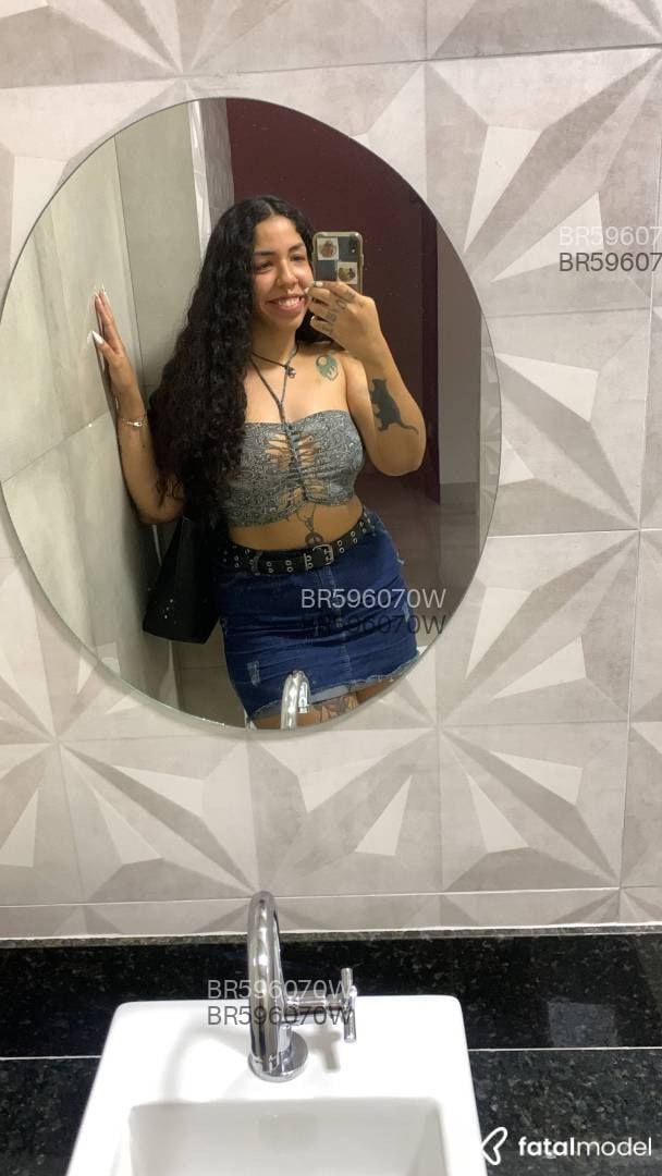 Acompanhante mulher com cabelo castanho de olhos castanhos em Aparecida de Goiânia Acompanhante mulher com cabelo castanho de olhos castanhos em Aparecida de Goiânia - Jady