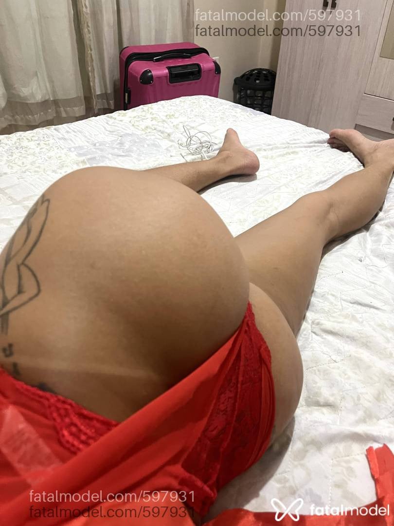 Acompanhante mulher loira (o) de olhos castanhos - Bárbara Dantas