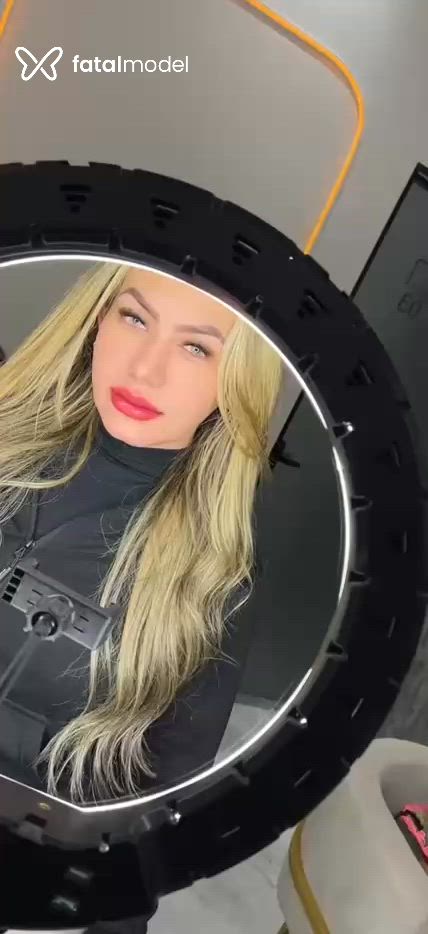 Acompanhante mulher loira (o) de olhos mel em Telêmaco Borba Acompanhante mulher loira (o) de olhos mel em Telêmaco Borba - Bia paulista