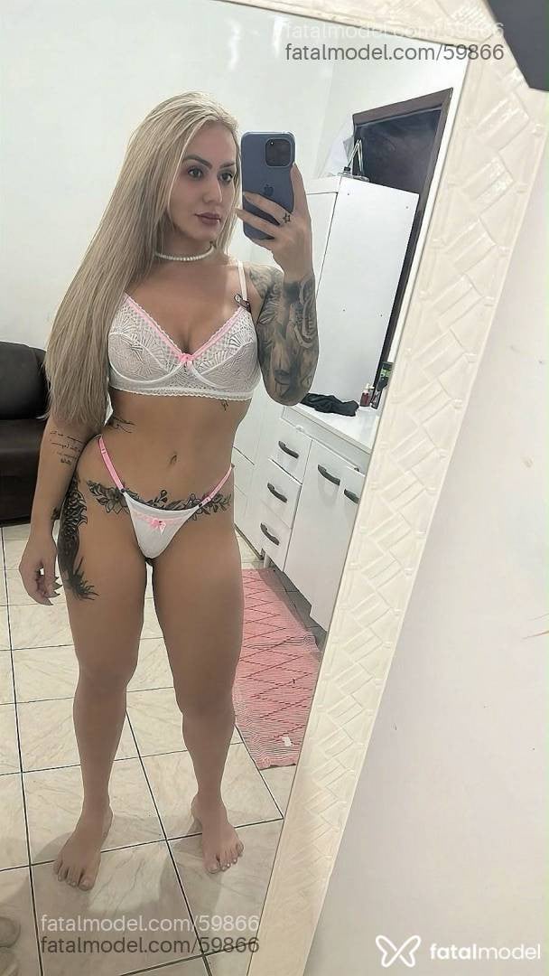 Acompanhante mulher loira (o) de olhos mel em Arapongas - Bia paulista