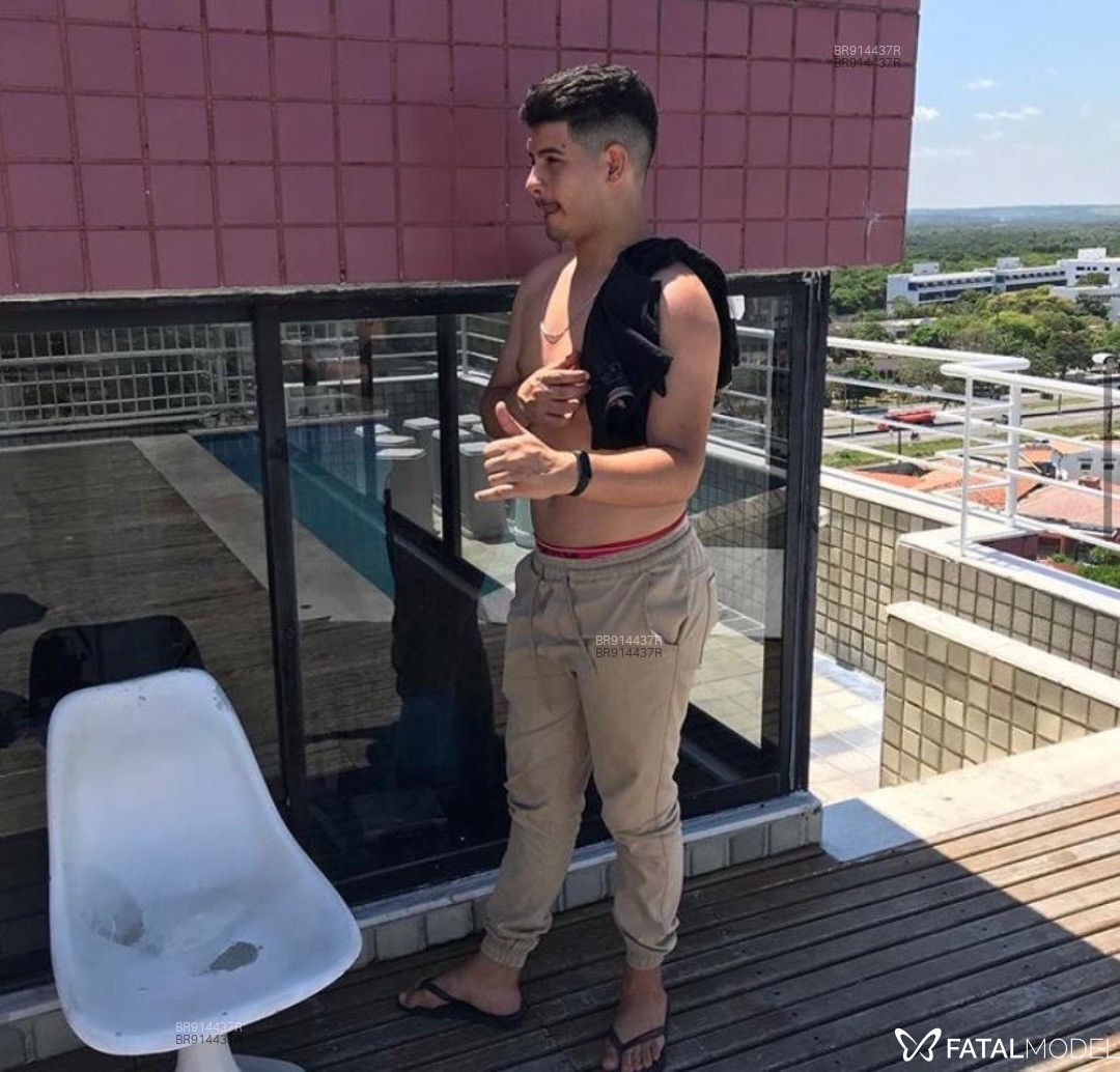 Acompanhante homem morena (o) de olhos pretos em Santa Cruz do Capibaribe - Felipe david