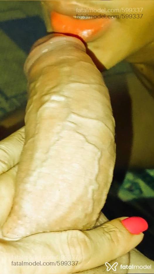 Acompanhante mulher trans morena (o) de olhos castanhos - Bebel