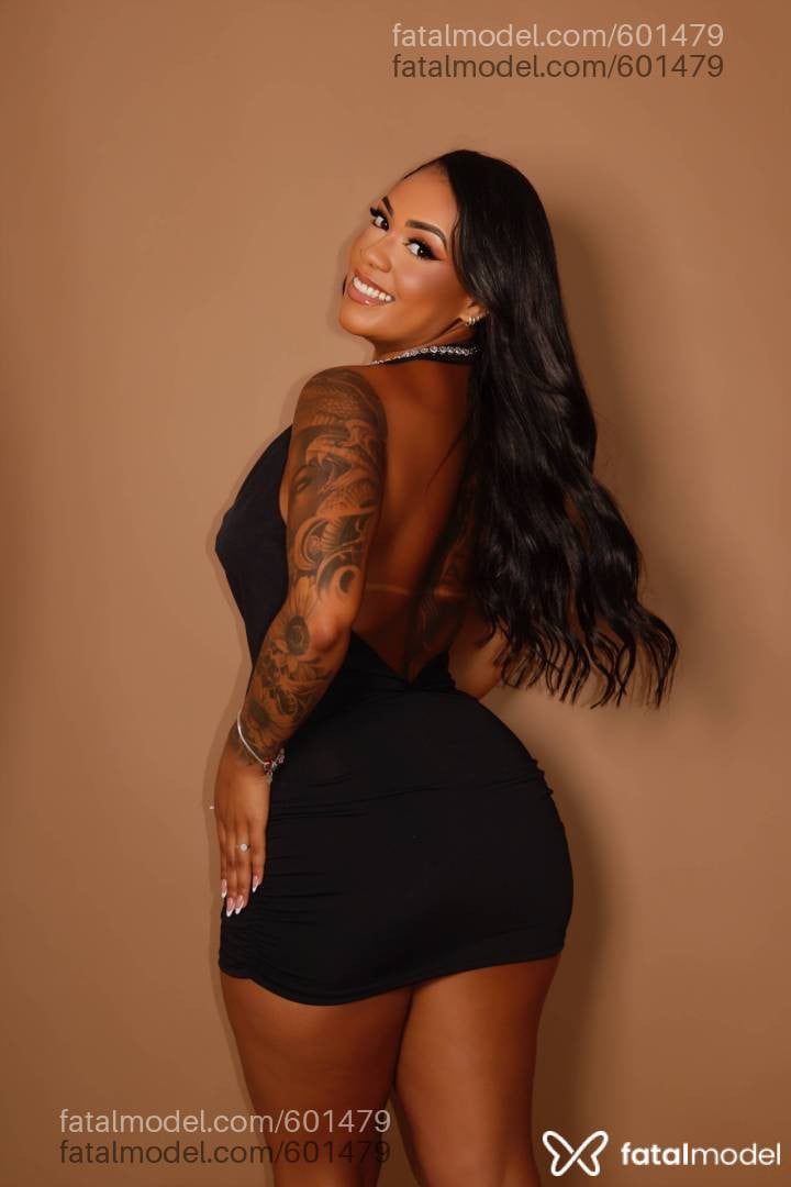 Acompanhante mulher morena (o) de olhos pretos - Bruna Luíza