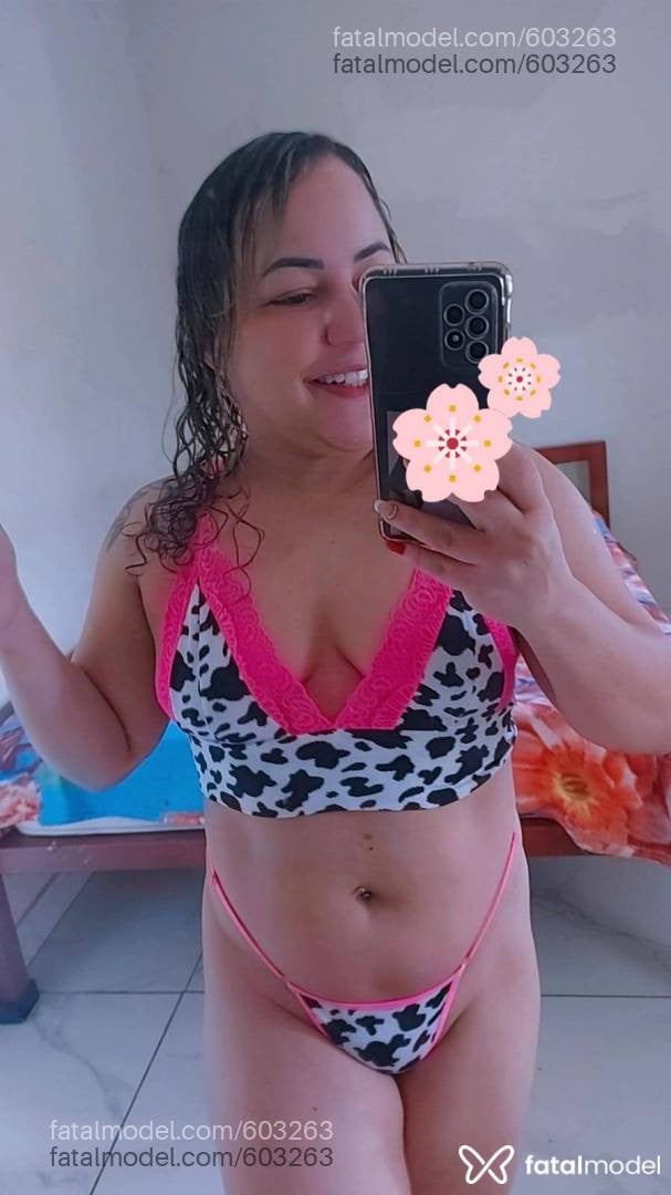 Acompanhante mulher ruiva (o) de olhos castanhos em Nova Serrana - Thais diaz