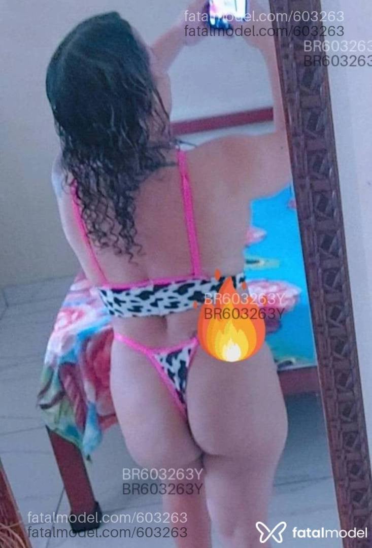 Acompanhante mulher ruiva (o) de olhos castanhos - Thais diaz