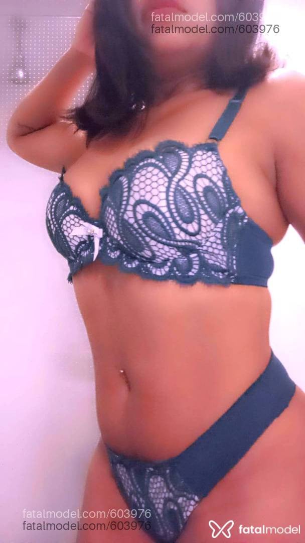 Acompanhante mulher com cabelo castanho de olhos pretos em Uberlândia - Jordana