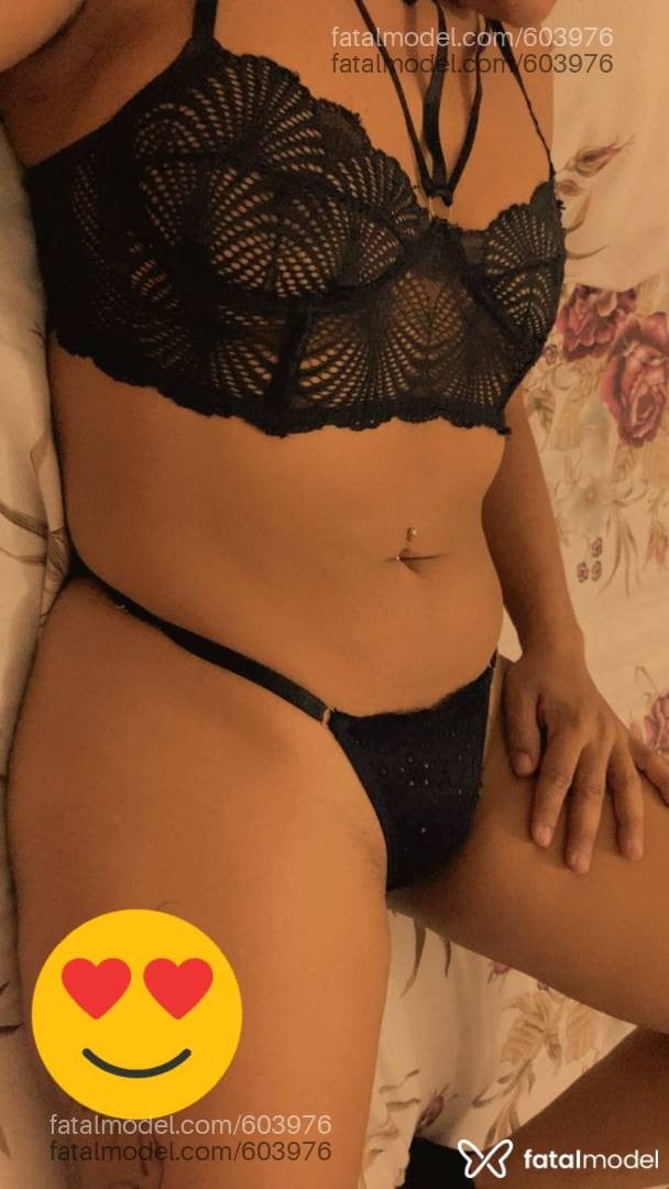 Acompanhante mulher com cabelo castanho de olhos pretos - Jordana