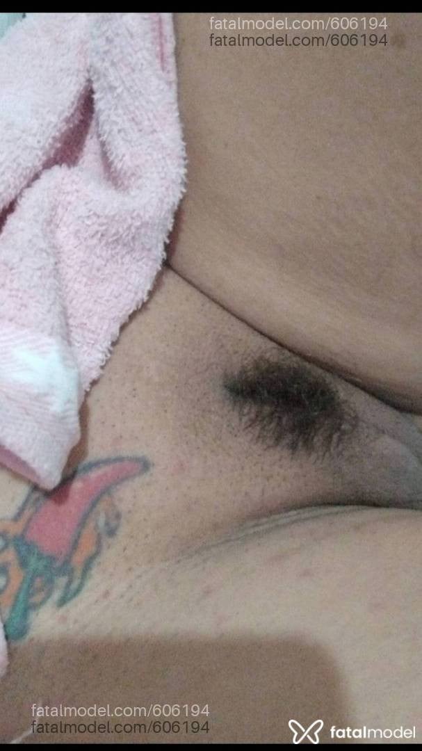 Acompanhante mulher loira (o) de olhos castanhos - Malú Ferraz