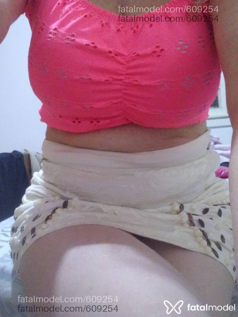 Acompanhante mulher loira (o) de olhos verdes - Carla Montana