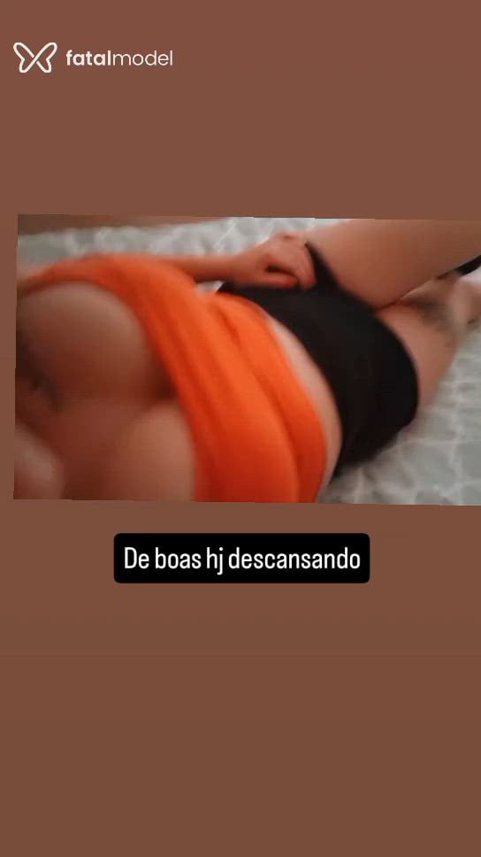 Acompanhante mulher loira (o) de olhos castanhos - Gabriela