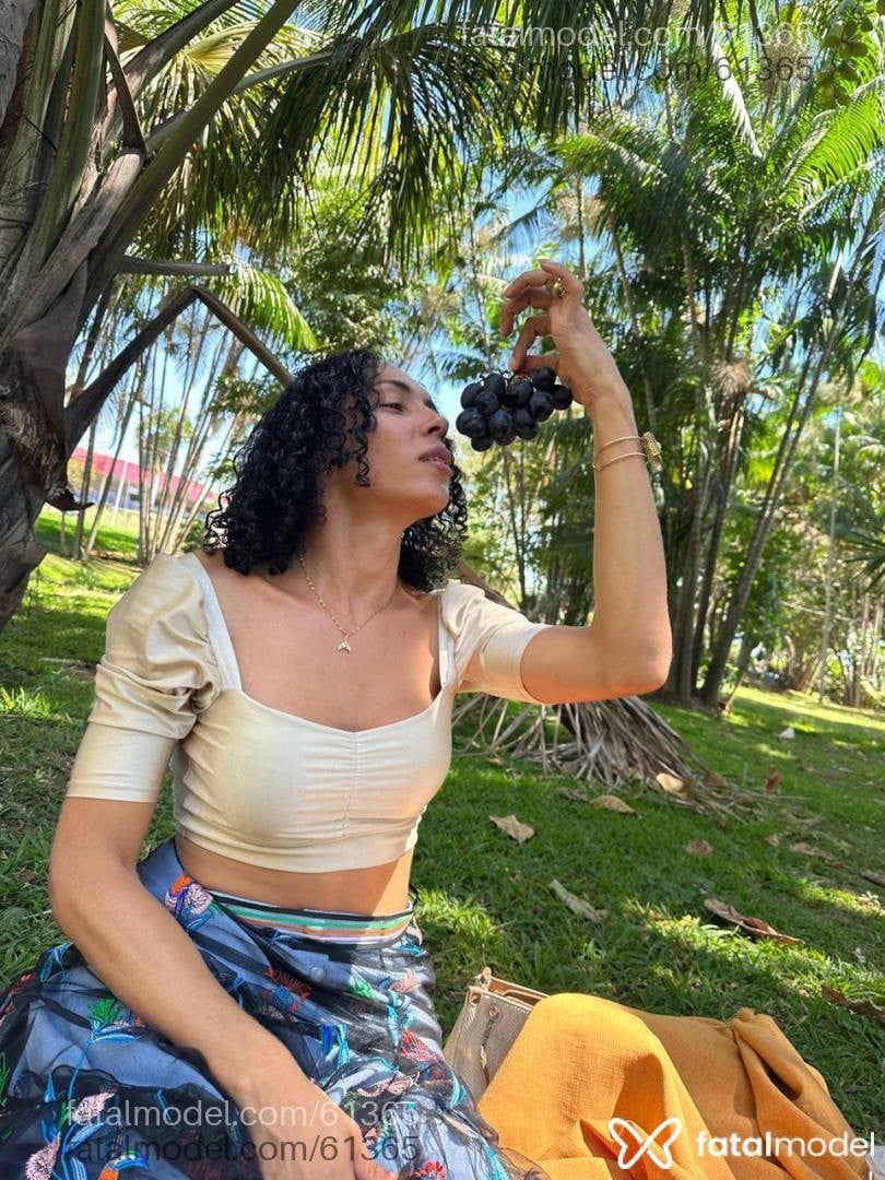 Acompanhante travesti morena (o) de olhos pretos - Nicole paiva