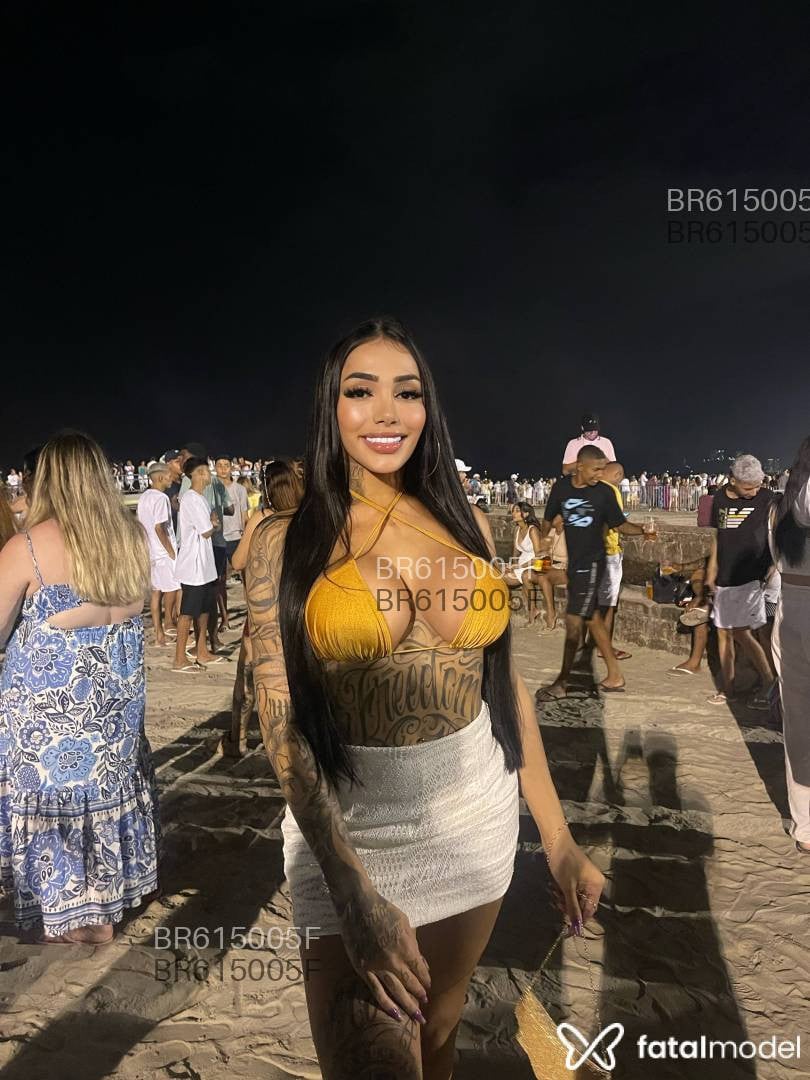 Acompanhante mulher trans morena (o) de olhos castanhos em Brasília - Larissa Martins
