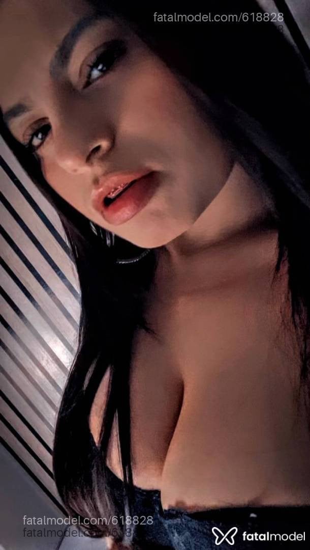 Acompanhante mulher com cabelo castanho de olhos castanhos em Teresina - Júlia Fernandes