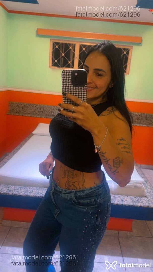 Acompanhante mulher morena (o) de olhos castanhos - Morenah
