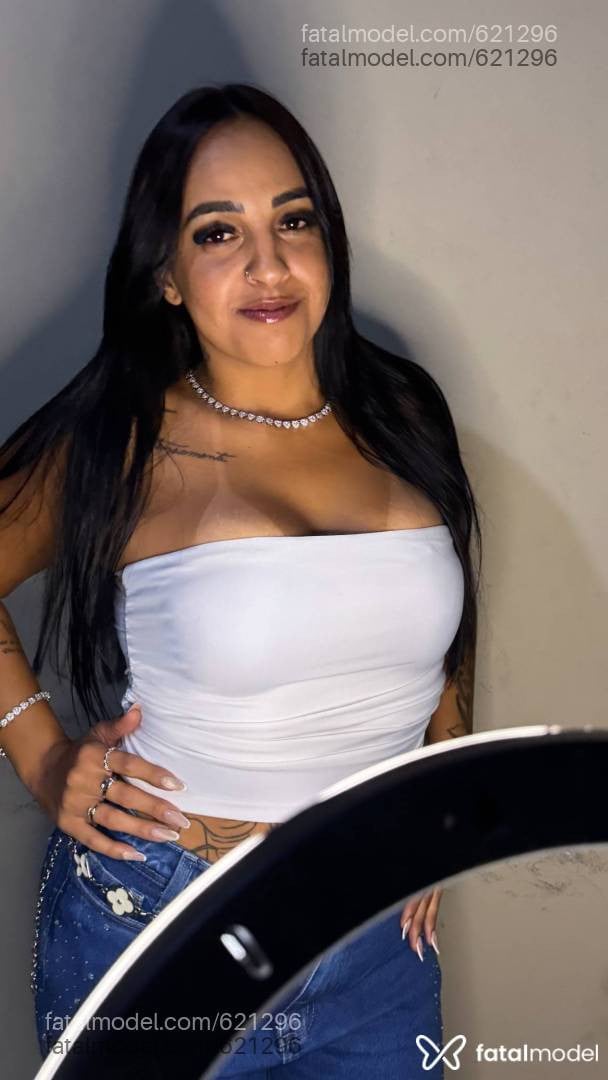 Acompanhante mulher morena (o) de olhos castanhos - Morenah