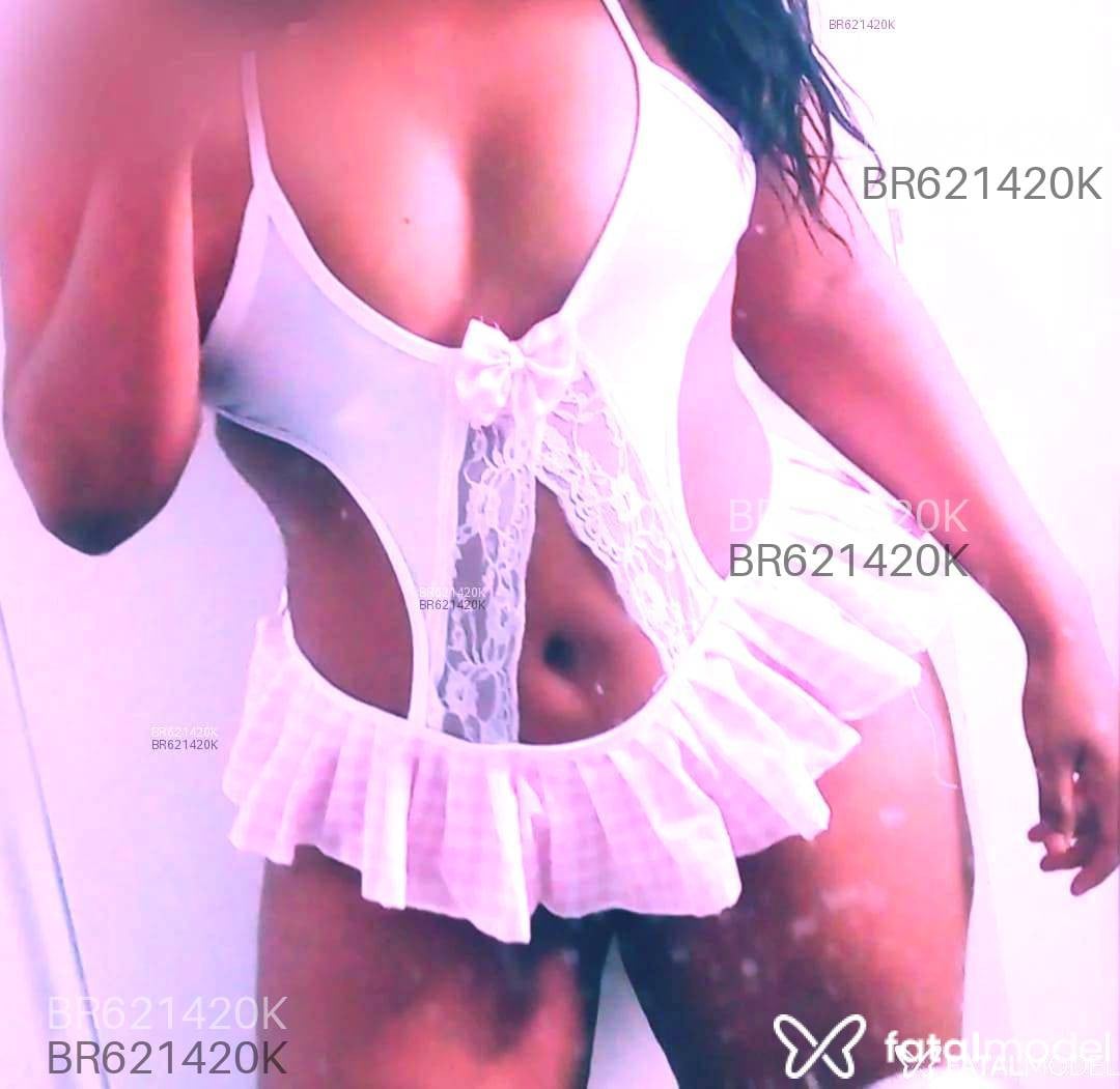 Acompanhante mulher com cabelo castanho de olhos mel em Feira de Santana Acompanhante mulher com cabelo castanho de olhos mel em Feira de Santana - Isis Velasquez