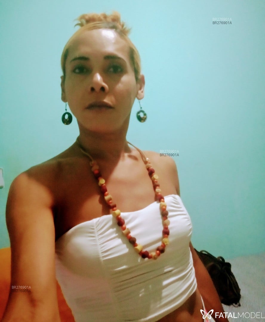 Acompanhante travesti loira (o) de olhos castanhos - Debora Halley