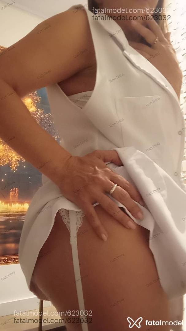 Acompanhante mulher morena (o) de olhos castanhos em Pato Branco Acompanhante mulher morena (o) de olhos castanhos em Pato Branco - Izah Dora