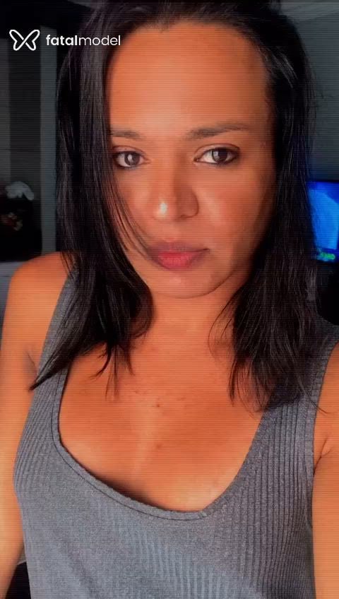 Acompanhante mulher trans morena (o) de olhos castanhos em Anápolis Acompanhante mulher trans morena (o) de olhos castanhos em Anápolis - Soraya Lopes