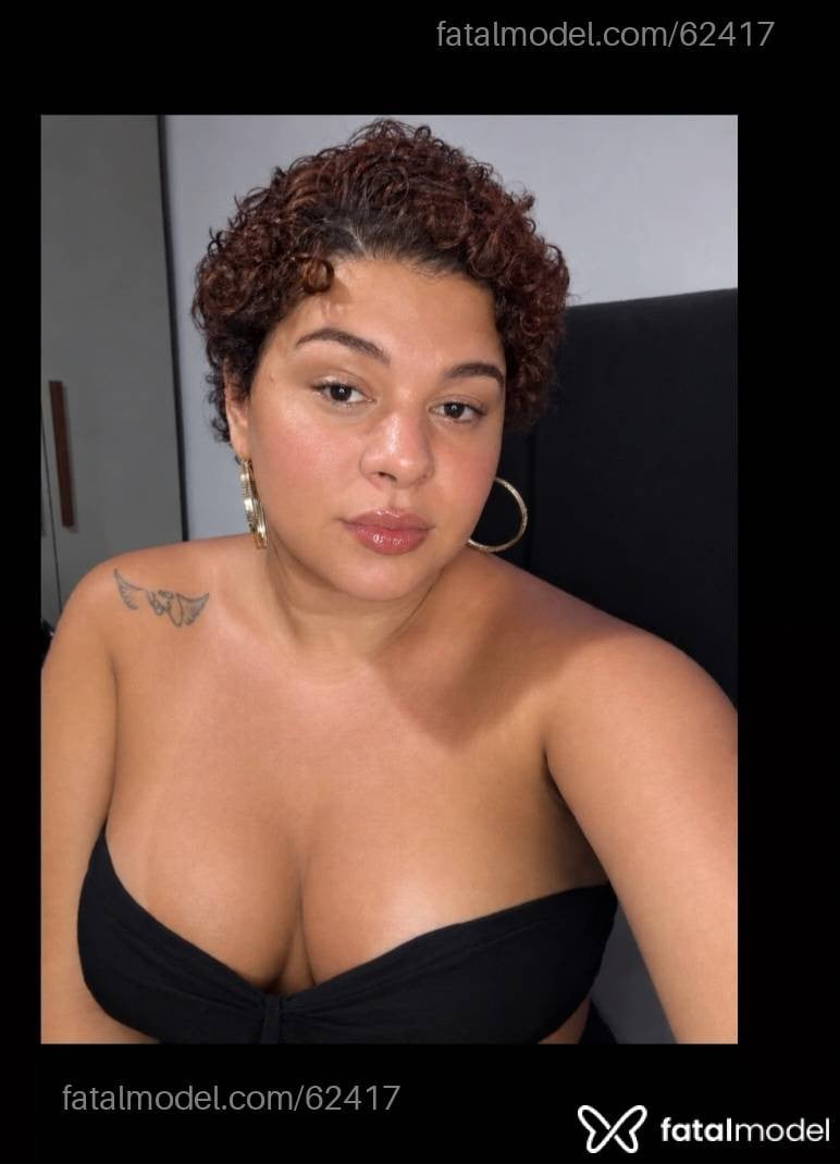 Acompanhante mulher trans morena (o) de olhos castanhos - Lunna