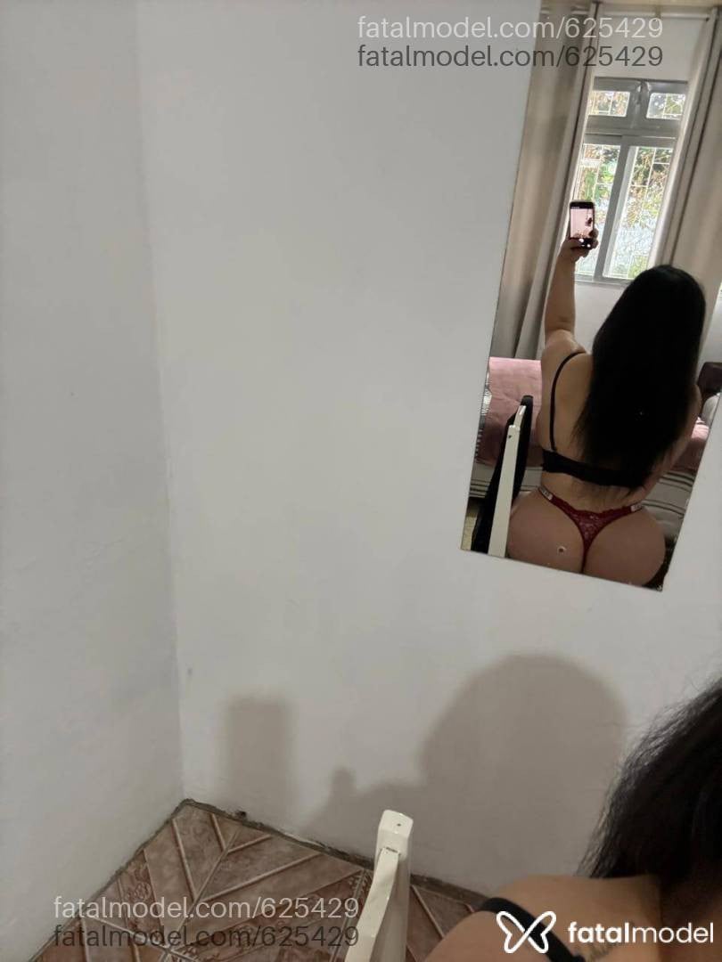 Acompanhante mulher com cabelo castanho de olhos castanhos em Curitibanos - Mari Duarte