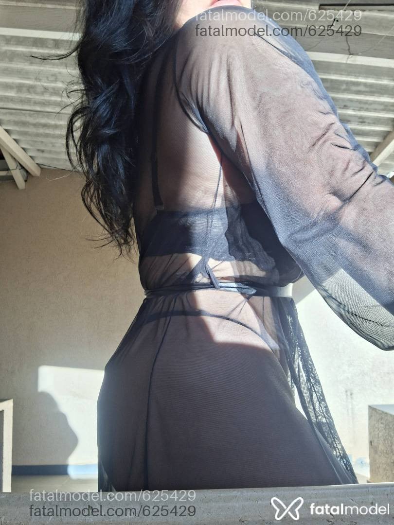 Acompanhante mulher com cabelo castanho de olhos castanhos em Barretos - Bella