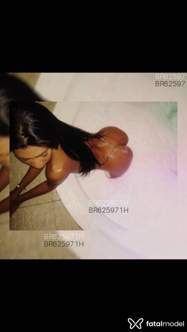 Acompanhante travesti morena (o) de olhos castanhos em Várzea Grande - Indiaa